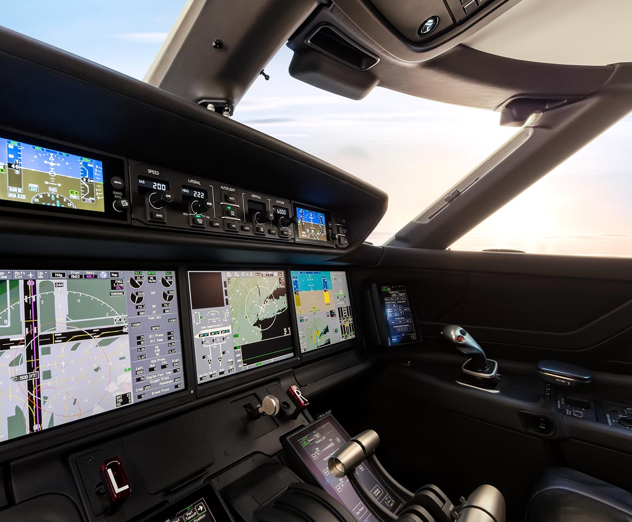 Details of the G600 flight deck