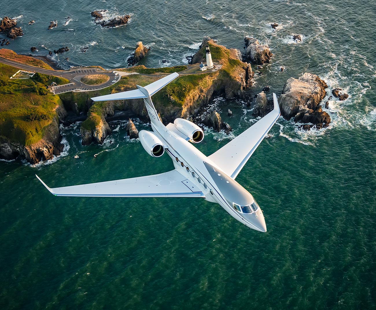 G600 flying over water