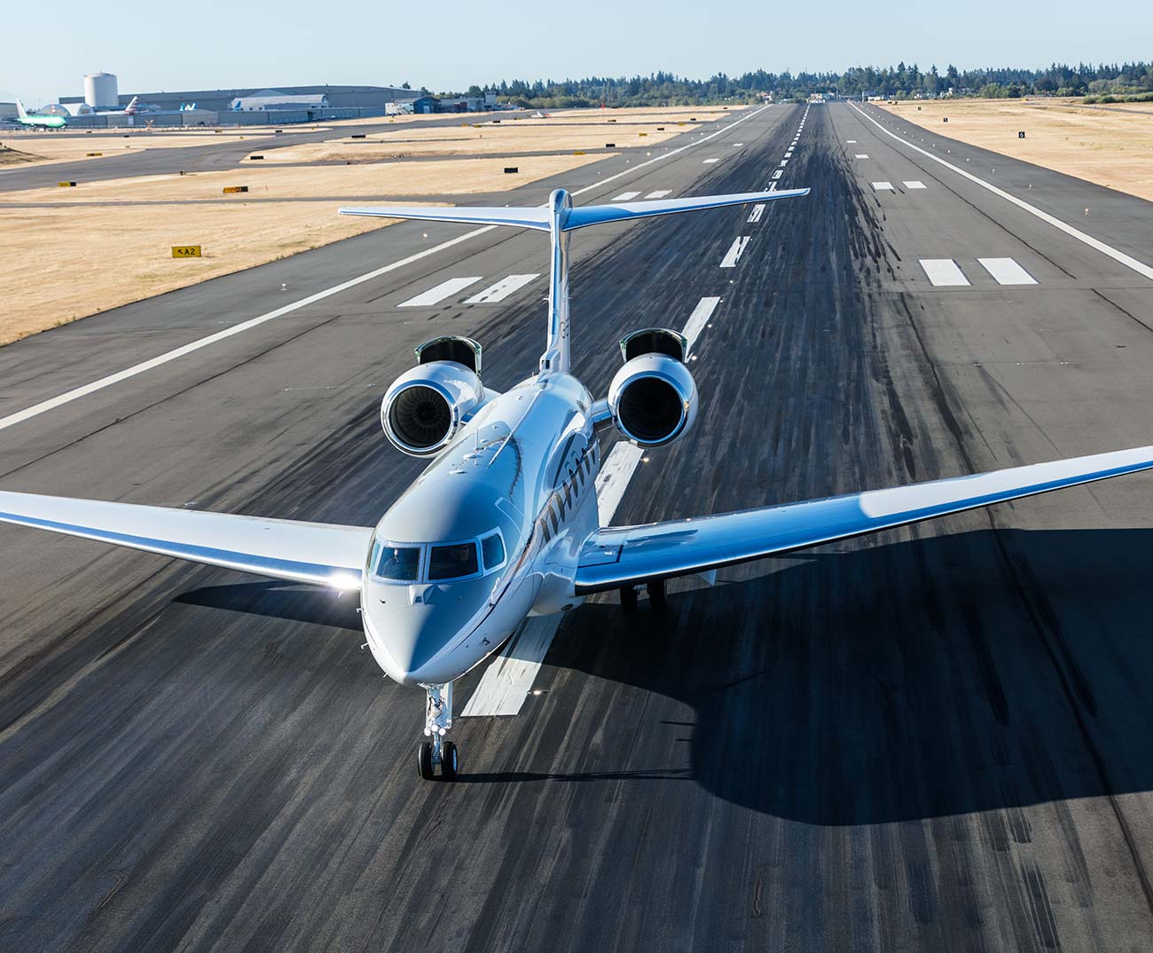 G650ER on the runway