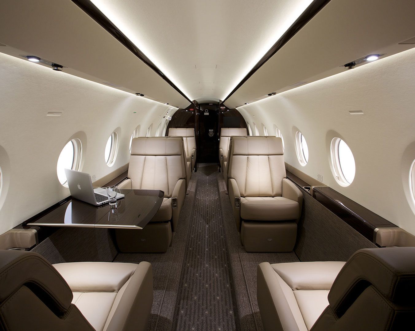 G280 cabin interior