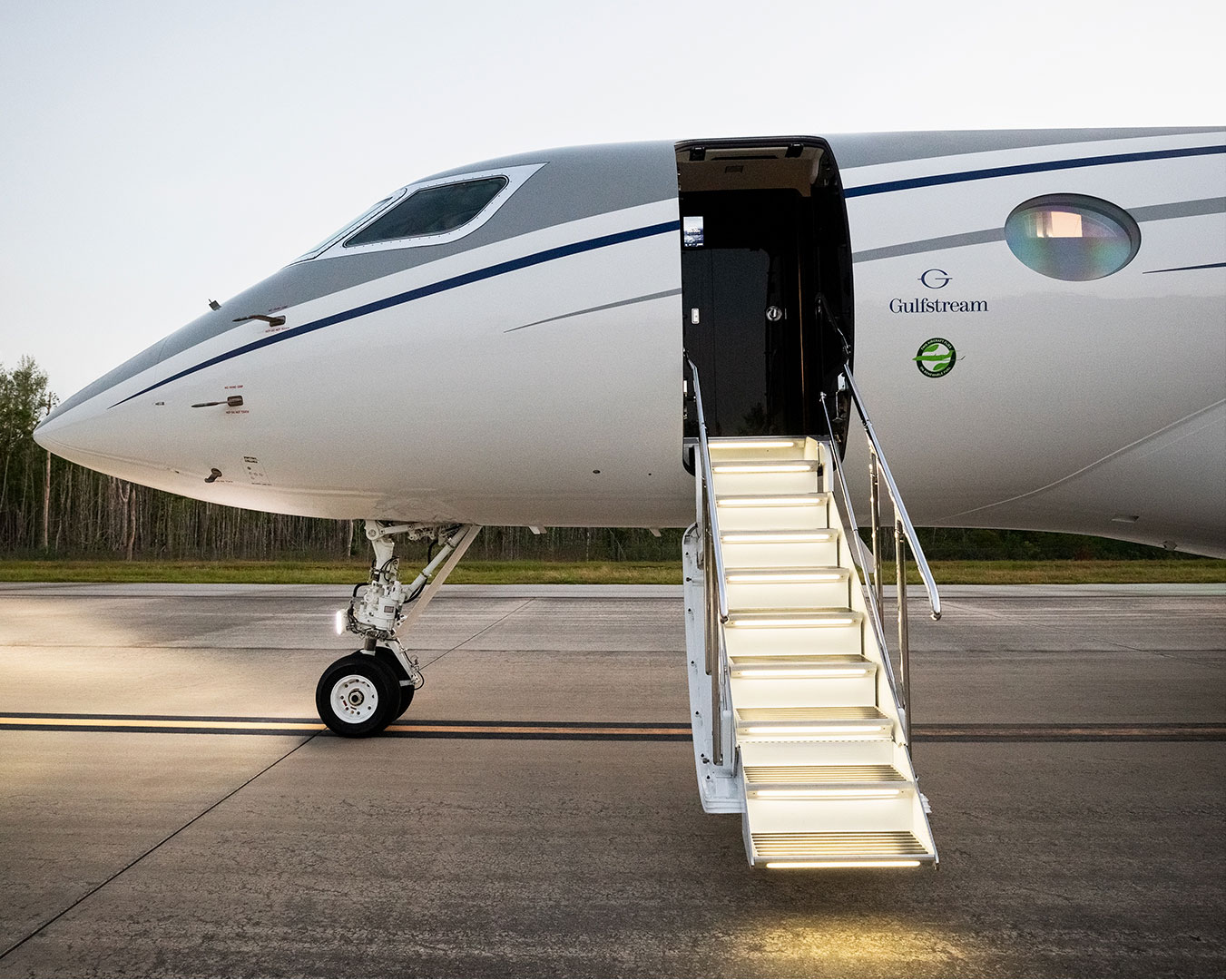 Aircraft exterior with stairs