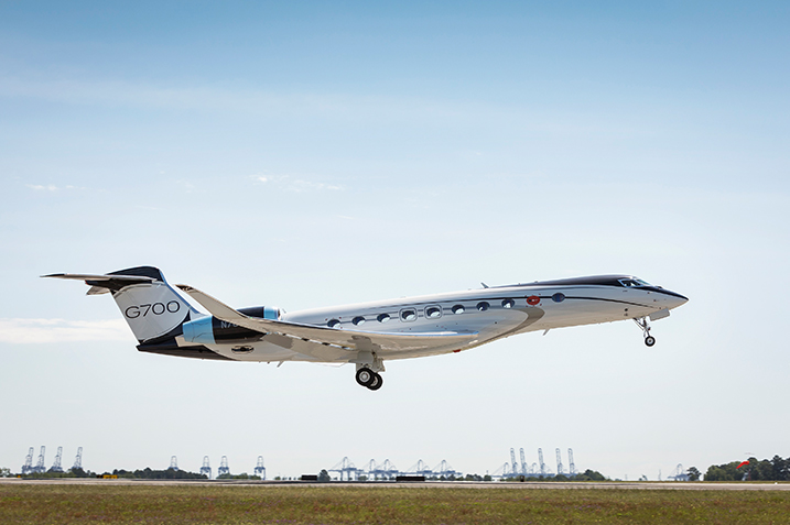 G700 Test Aircraft Takes Flight